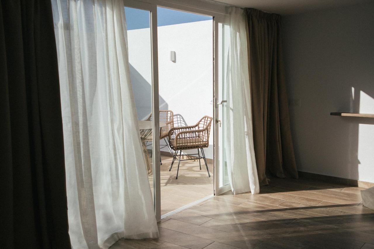 Alava Suites Коста-Тегисе Экстерьер фото